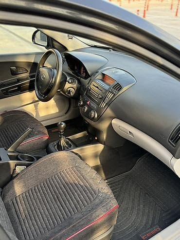 ceed: Kia Ceed: 1.6 l | 2007 il Hetçbek — 8