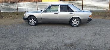 Motonəqliyyat: Mercedes-Benz 190 (W201) sedan - Kuzov: 4 qapılı sedan, gümüşü rəng — 2