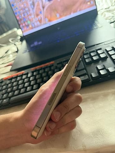 processor core i7: IPhone 16 Pro, 128 GB, Desert Titanium, Zəmanət, Simsiz şarj, Face ID — 7