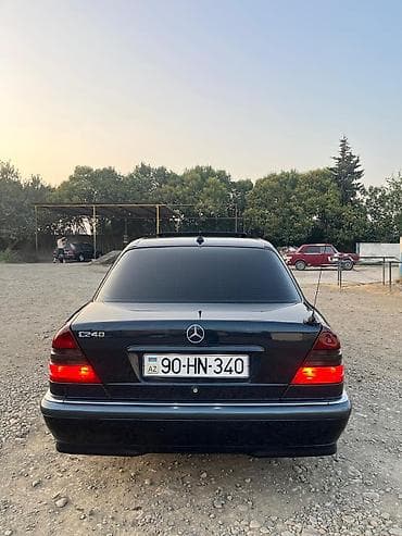 mercedes mebel: Mercedes-Benz C-Class: 2.4 l | 2000 il Sedan — 9