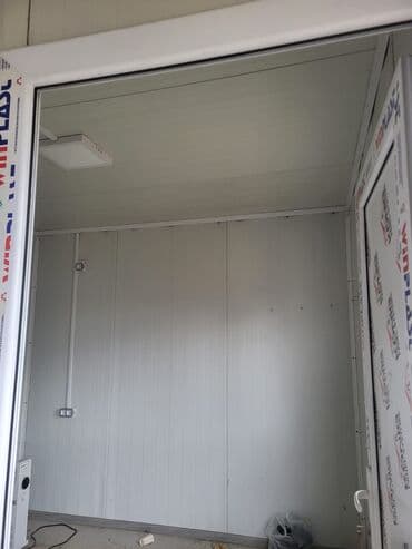 продам коробки картонные: Konteyner 3.00 x 7.00 iki otaqli və sanitar qovsaqli. sağ/sol otaqlar — 6