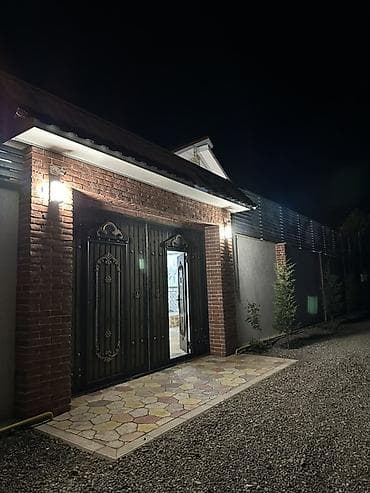 150 kv. m, 4 otaqlı, Kombi, Qaz, İşıq