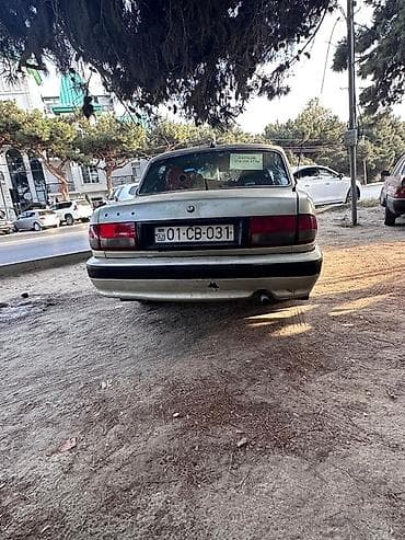 qaz 63: QAZ 3111 Volga: 2.4 l | 2005 il 377244 km Sedan — 2