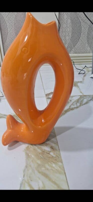 dekor satisi: Bir vaza, Keramika — 1