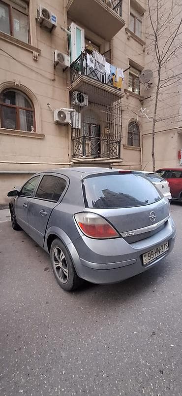 bmw e36 fara: Opel Astra H 2005, 1.6 benzin. Maşın qəza vəziyyətində satılır. Ön — 2