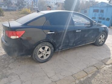 vaz 2107 qara: Kia Cerato sedan – qara rəng - Kuzov: 4 qapılı sedan, qara rəng, ön və — 3