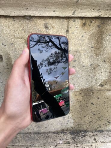 balaca ayfonlar: IPhone 11, 64 GB, Qırmızı, Simsiz şarj, Face ID, Zəmanət — 7