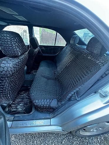 Салон: Mercedes-Benz sedan (salon şəkilləri) Xüsusiyyətlər: - Orijinal — 8