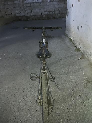 sport velosiped: Velosiped – dağ/şosse tipli, “Velocity” yazılı model Xüsusiyyətlər: - — 3