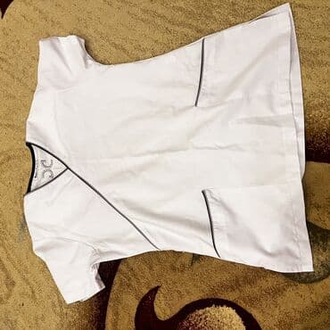 Razmer 38,az istifadə olunub vəziyyəti yaxşıdır.Xalqlar metrosuna