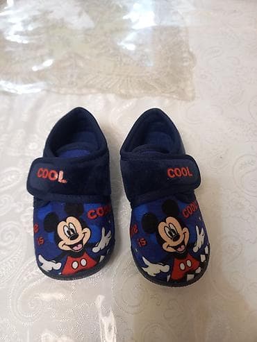 Игрушки: Uşaq ayaqqabisi.Ölçü 26. yenidir.geyinilmeyib.15 azn — 2