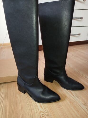 çəkmə: Yenidir! DƏYƏRİNDƏN UCUZ QİYMƏTƏ SATILIR.Öıçüsü səhv gəlib. Ayaq — 4