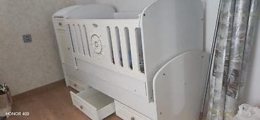 tul beşik: Oğlan və qız üçün, Dördbucaq, Beşik, Yellənmə mexanizm ilə — 1