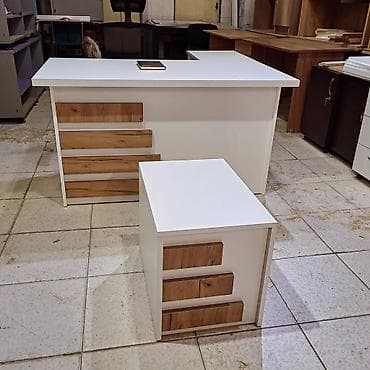 Ofis Mudur desdi. Yenidir. uzunluq 140 sm eni 70 sm hundurluk 75 sm lalafo.az -da Ofis Mudur desdi. Yenidir. uzunluq 140 sm eni 70 sm hundurluk 75 sm