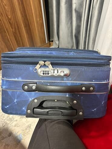 Əlcəklər: Böyük ölçülü səyahət çamadanı - Rəng və dizayn: Göy fon üzərində — 3