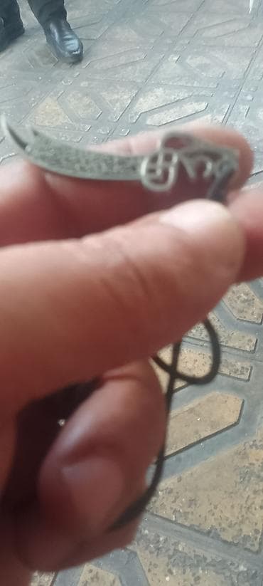 Qolbaq üçün asqı – şahin başlı xəncər motivli metal pendant - — 1