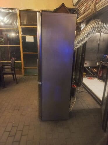 məişət texnikası: İşlənmiş 2 qapılı Samsung Soyuducu Satılır, rəng - Gümüşü, Dolab içi — 4