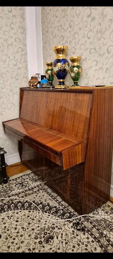 Upright pianino – “Красный Октябрь” (sovet istehsalı) - Korpus — 2