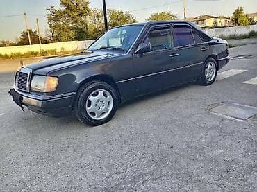 opel astra k: Mercedes-Benz W124: 2 l | 1990 il Sedan — 4