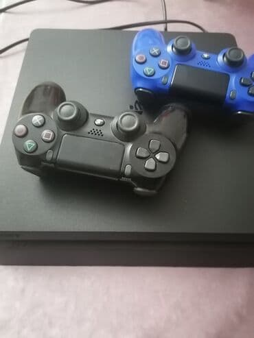 kabel av ps3: PlayStation 4 Slim oyun konsolu - Rəng: qara (korpus), mavi DualShock — 1