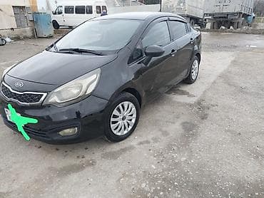 elantra arxa stop: Kia Rio sedan – qara rəng, 4 qapı, kompakt və qənaətcil şəhər — 6