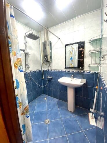 kirayə restoran: Sumqayıt 13 cu mkr-da. duz yaninda 2 dene mekteb, baxca, supermarket — 7