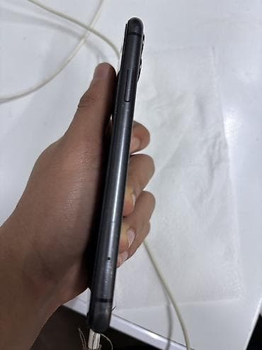 iphone 11 barter var: IPhone 11, 64 GB, Qara, Face ID — 4