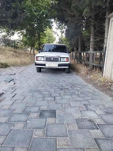 vaz 2107 qapi: Masini elede gujdu prablemi yoxdur sofir terefde qpiya kirasqiya — 10