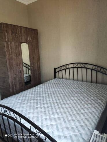 ramanı evlər: Yasamal rayonu,İnşaatçılar metrosu,Asan xidmətin arxasında, Mida 2 — 3