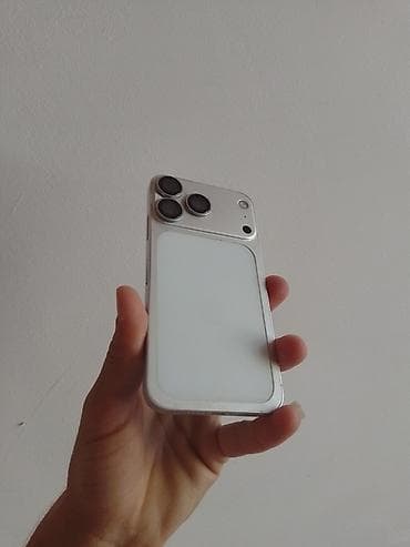 iphone 10 s: IPhone 17 Pro, 64 GB, White Titanium, Zəmanət — 1