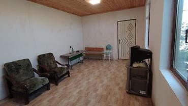 hokmelide satilan evler: Bağ evi satılır, Məhəmmədidə yerəşir,1 otaq, 1 Mətbəx, sanitar qovşağı — 4