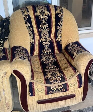 işlenmiş divan kreslo: İşlənmiş, Klassik divan, 2 kreslo, Bazasız, Açılmayan — 1