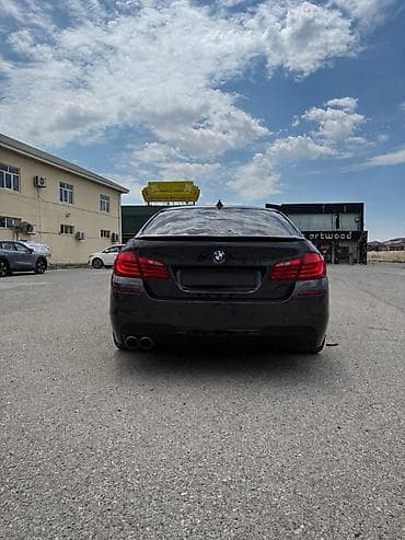 sam diskiler: BMW 5 series: 2 l | 2012 il Sedan — 4