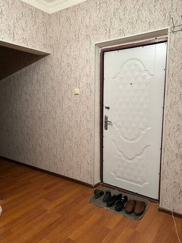 xocasəndə evlər: Xətai metrosuna yaxin 18 mertebeli binanın 11-ci mərtəbəsində — 12