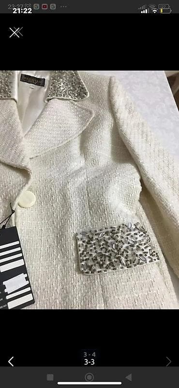 Ağ rəngli qadın tweed kostyum dəsti - Tərkib: klassik tweed fakturalı