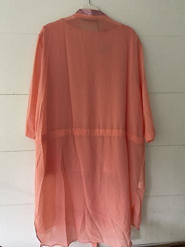 jordan jaket: Brend: Elfeline Model: Uzun şifon kap/kimono Rəng: Şaftalı (açıq — 2