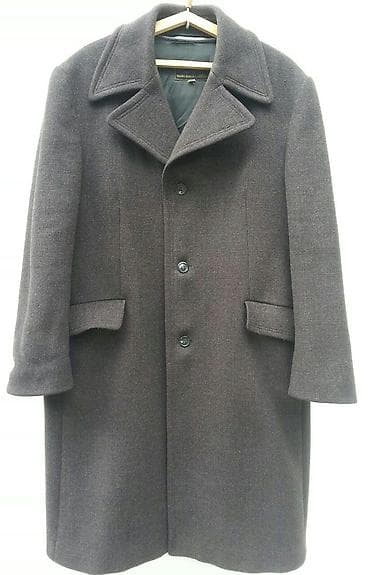 gumus aliram: AĞSU Şəhərində Təcili Satılır. Ki$i üçün Drap mexli Palto . Boyuk — 4