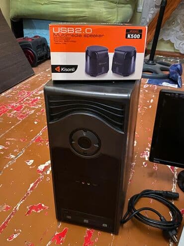 Kompyuter seti Klaviatura və Mausda mövcuddur qiymetde danışıq var