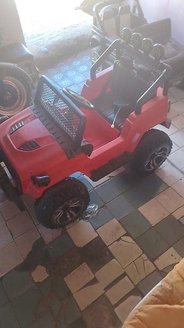 kiridit maşinlar: Uşaq üçün elektrikli ofroud jeep tipli maşın - Korpus: qırmızı rəng — 3