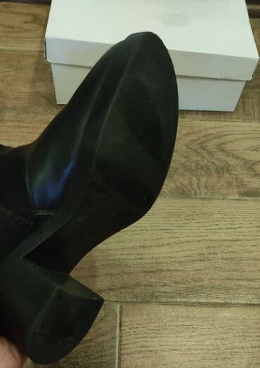 botlar: Ölçü: 36.5, rəng - Qara, Yeni — 3