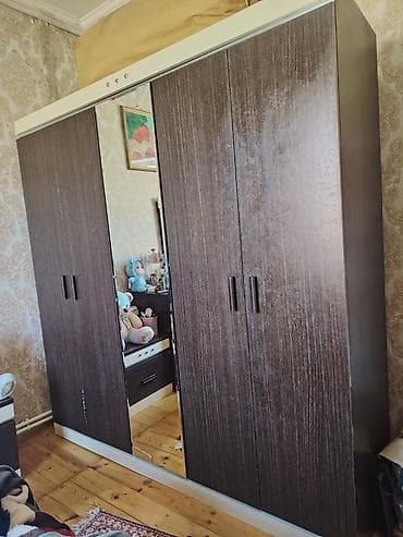 4 qapılı, Güzgülü, Qəhvəyi, Taxta, Açılan, Düz dolab