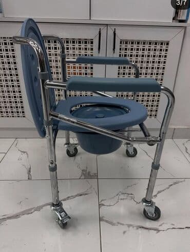 Təkərli stol (tualet)