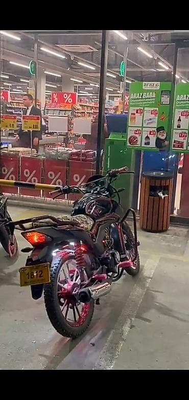 Aksesuarlar və tüninq: Salam. Satılır 1400 manata. 49 kubdu. 3 ayın motosudu. Krasqasına — 2