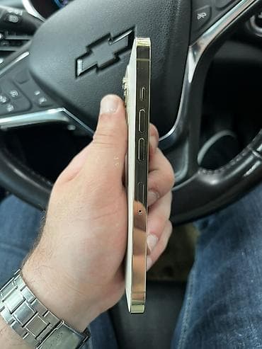 iphone 7 satış: IPhone 13 Pro, Qızılı, Face ID — 3