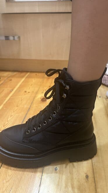 bantik az: Qısaboğaz, Stradivarius, Ölçü: 36, rəng - Qara, İşlənmiş — 1