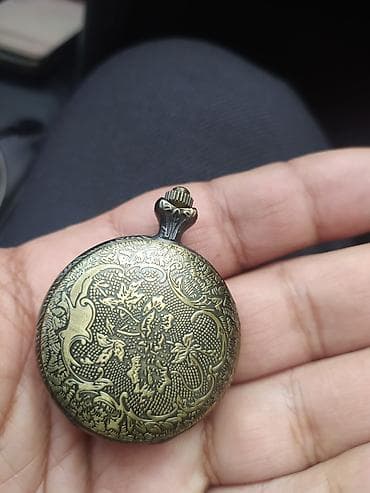 qedimi saatlar: Antik üslubda cib saatı - Korpus: metal, bürünc tonlarında, ön — 3