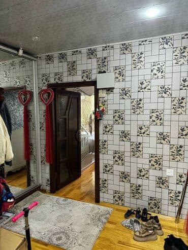 9 ci mikrorayon satilan evler: Bakı, Köhnə Günəşli, 2 otaqlı, Köhnə tikili, m. Əhmədli, 60 kv. m — 9