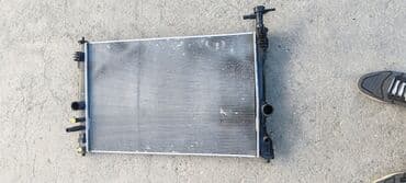 Toyota camry 2018-2023 modeli üçün orininal su radiatoru. 2023 cü il