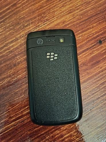 apple qulaqcıq: Blackberry Bold 9780, < 2 GB Memory Capacity, rəng - Qara, Düyməli — 2