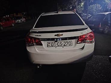 16 diski teker: Chevrolet Cruze: 1.4 l | 2015 il 27 km Sedan — 4